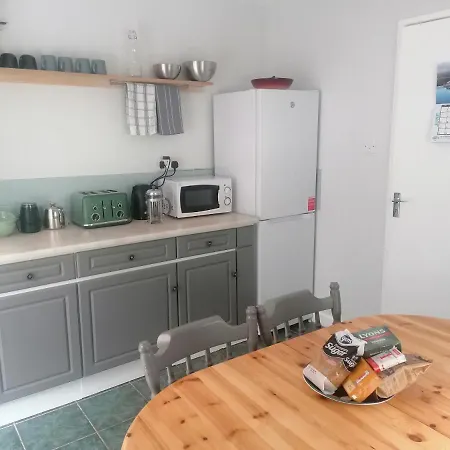 Holiday home Harbourside House Glengarriff